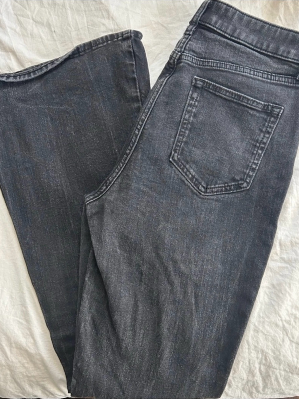 Elizabeth and James Women's Charcoal Gray Wide-Leg Jeans